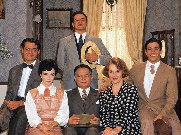 "SBT 35 anos": Confira 7 novelas que fizeram muito sucesso