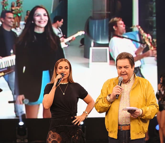 Ivete Sangalo relembra carreira no "Domingão do Faustão" e fala sobre o corpo: "Está mais gostoso"