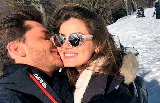 Klebber Toledo elogia o caráter de Camila Queiroz: 'muito correta'