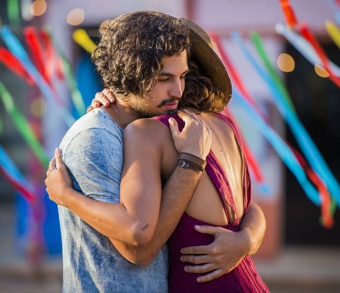 "Velho Chico": Miguel diz a Tereza que manterá segredo para Santo