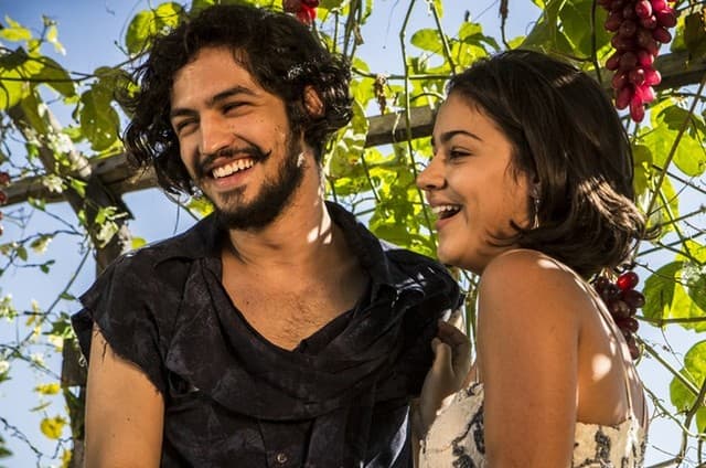"Velho Chico": Olívia não consegue transar com Miguel