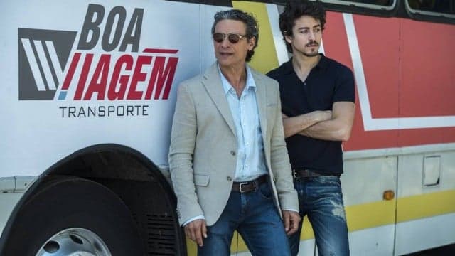 Luiz Carlos Vasconcellos e Jesuíta Barbosa são pai e filho em "Justiça"