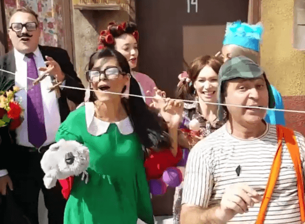 SBT promove festa inspirada no seriado "Chaves" para os funcionários
