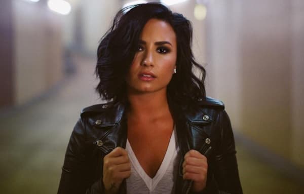Demi Lovato vai substituir Selena Gomez em festival no Brasil