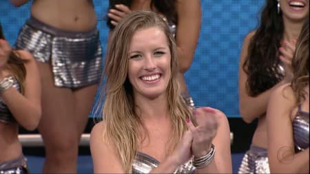 Dançarina do “Domingão do Faustão” é promovida; saiba qual será sua nova função