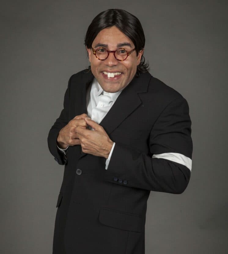 Rodrigo Sant'Anna evita comparações com seu Batista original da "Escolinha"