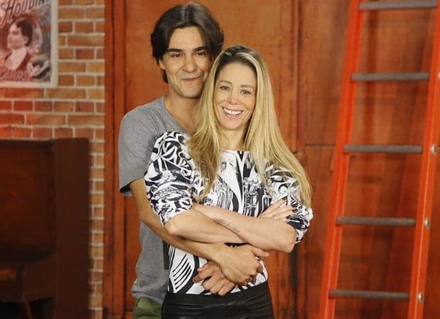 Danielle Winits e André Gonçalves se casam em cartório