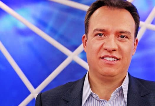 Record "testa" novo logo durante programa da Universal; confira