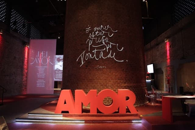 http://tvfoco.uai.com.br/wp-content/uploads/2015/05/Daniela-Mercury.jpg