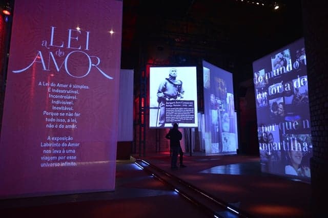http://tvfoco.uai.com.br/wp-content/uploads/2015/05/Daniela-Mercury.jpg