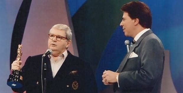 Sob alegação, produção do "Programa do Jô" segue tentando fazer Silvio Santos participar da atração