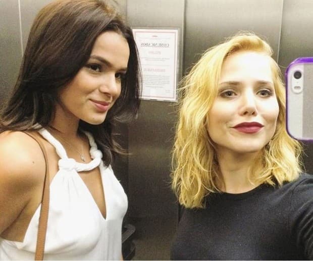 Beijo gay volta a ser tabu nas novelas da Globo, diz colunista