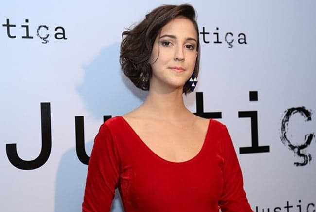 Premiada no cinema, Camila Márdila fala sobre estreia na TV em "Justiça"