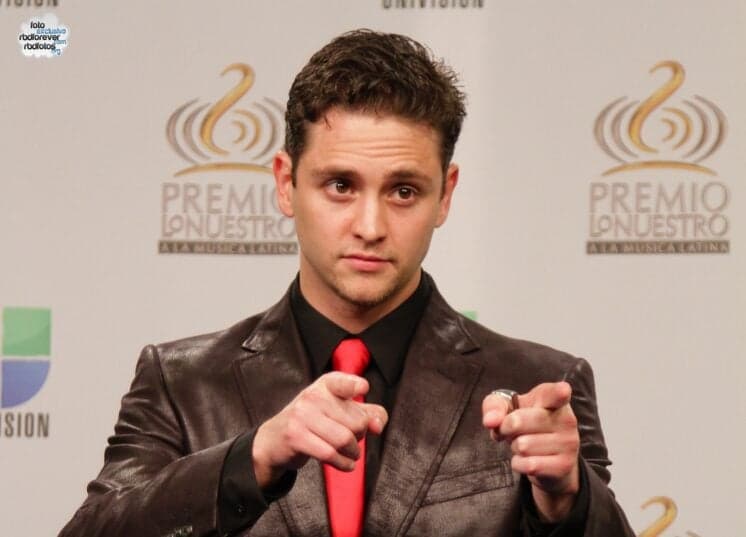 Ex-RBD Christopher Uckermann muda radicalmente e aparece irreconhecível
