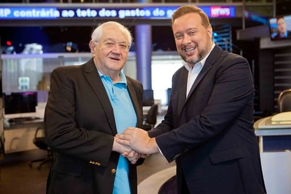 Bóris Casoy assina contrato com a RedeTV! e estreia em telejornal