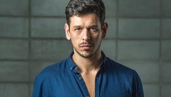 Conheça a história de Lázaro, vilão da nova novela das sete "Rock Story"