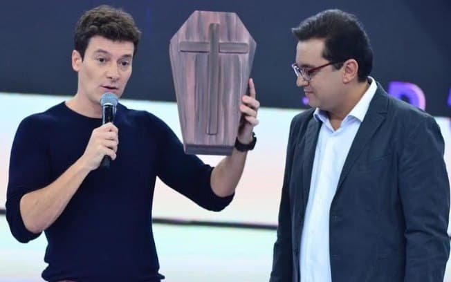 Record veta troca de presentes entre "inimigos secretos" em especial