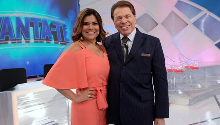 Silvio Santos mostra insatisfação com comentários de Mara Maravilha no "Fofocando"