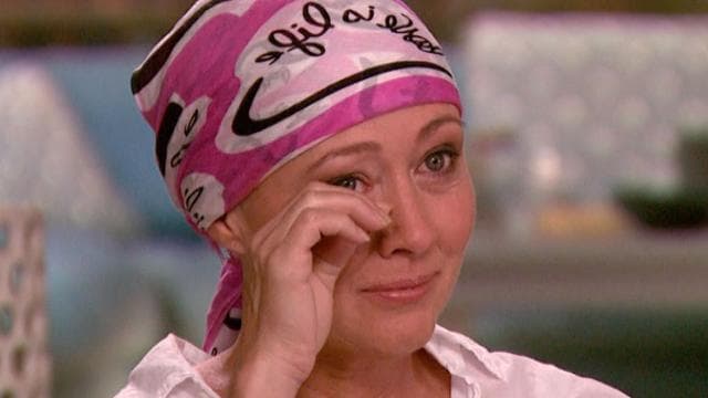 Atriz de "Barrados no baile", fala sobre desânimo na luta contra o câncer e se emociona