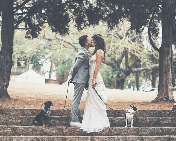 Junior Lima comemora dois anos de casamento com Monica Benini