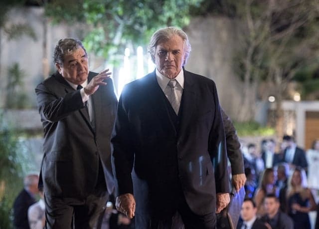 "A Lei do Amor": Festa de aniversário de Fausto é marcada por climão e barraco