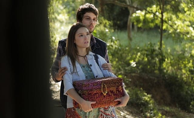 "A Lei do Amor" resgata novelão clássico na faixa das nove e destaca Isabelle Drummond