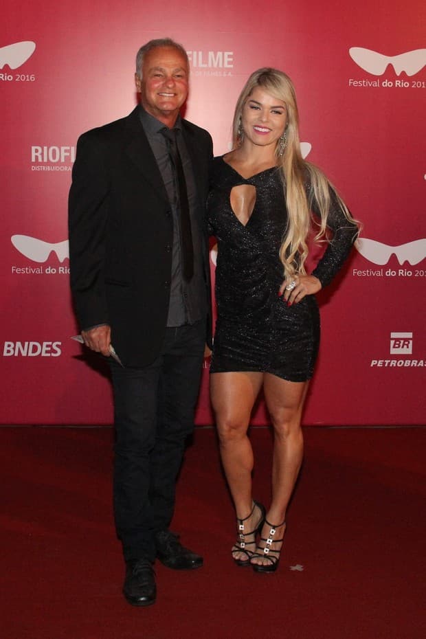 Kadu Moliterno anuncia casamento com namorada Cristianne Rodriguez