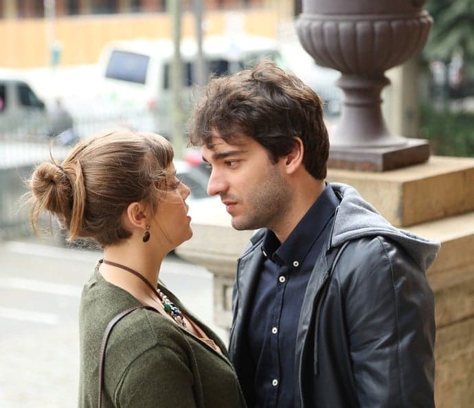 “A Lei do Amor”: saiba como será o primeiro beijo de Tiago e Isabela
