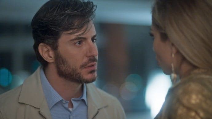 "A Lei do Amor": Augusto cai em armação de Luciane