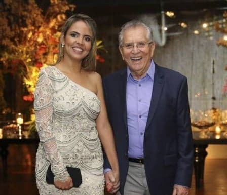 "Minha última chance de ser feliz e não ficar sozinho", diz Carlos Alberto sobre nova namorada