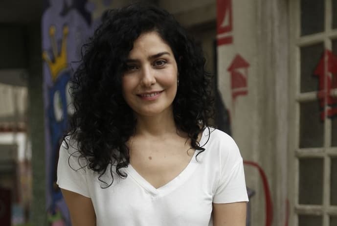 Letícia Sabatella é escalada para "Carcereiros", nova série da Globo