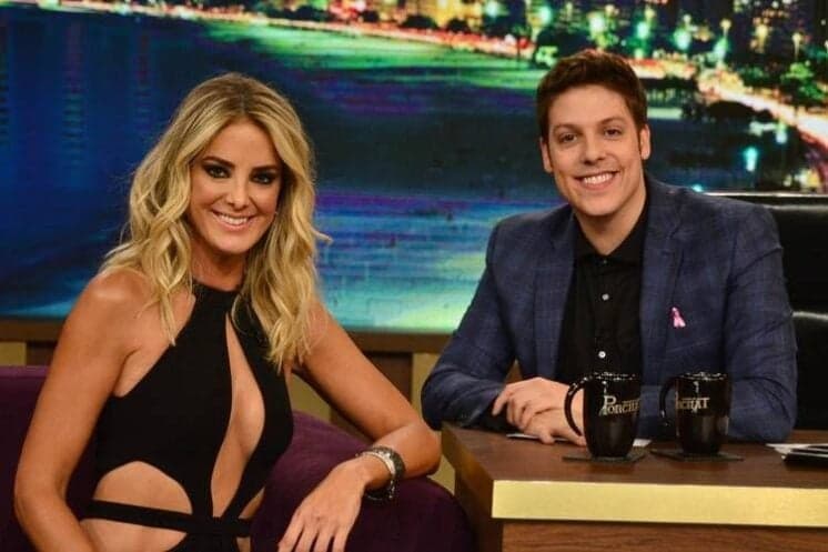 Ticiane Pinheiro aparece de forma recorde no "Programa do Porchat"