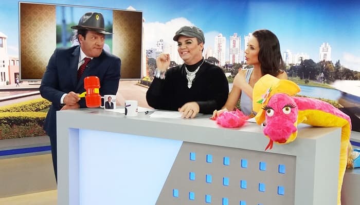 Sucesso pelo país, "Hora da Venenosa" estreia na liderança em Curitiba