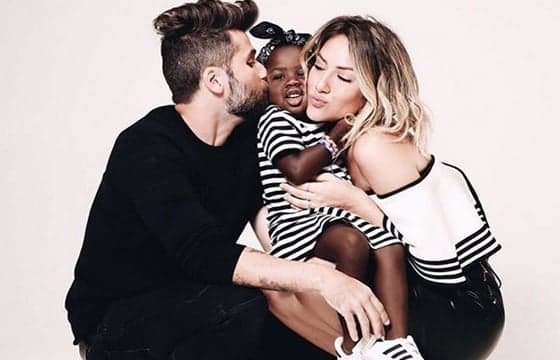 Esposa de Bruno Gagliasso aumenta o bumbum em foto