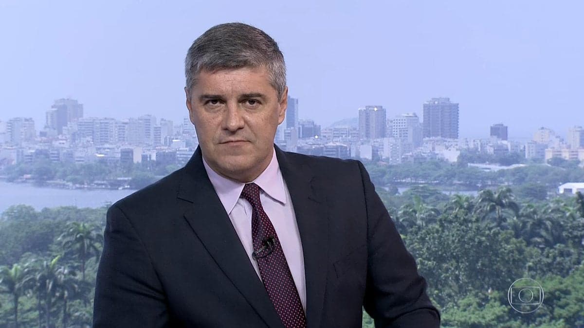 Flávio Fachel no comando do "Bom Dia Rio" (Foto: Reprodução/Globo)