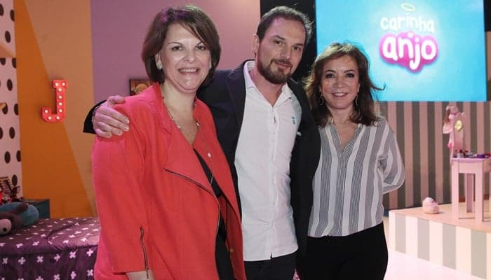Autora diz que mudou nome de casal de "Carinha de Anjo" que remete a apresentadores da Globo