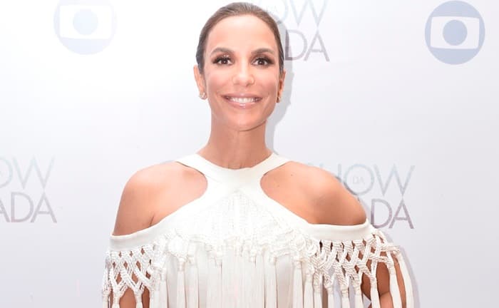 Ivete Sangalo relembra situações inusitadas no carnaval: "dor de barriga"