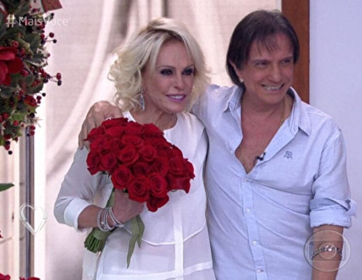 Ana Maria Braga volta no tempo e confessa paixão por Roberto Carlos