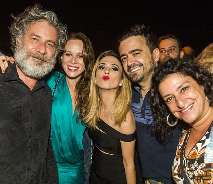 Autor de "Haja Coração" planeja excursão para Disney com o elenco da novela