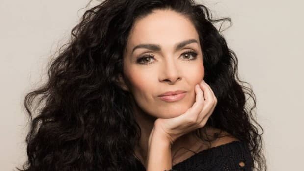 Claudia Ohana retorna à revista Playboy após nove anos