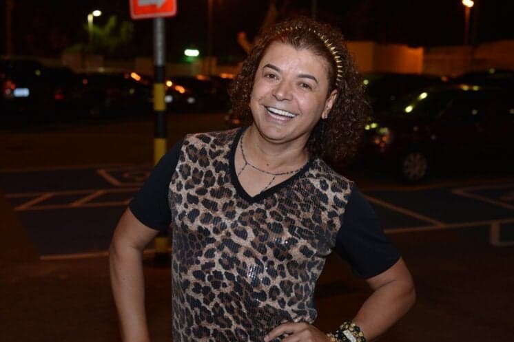 David Brazil anuncia que fará várias cirurgias plásticas: "Geisy Arruda gay"