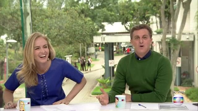 Luciano Huck surpreende internautas ao homenagear Angélica