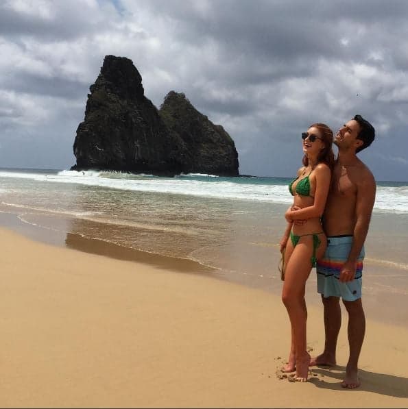 Marina Ruy Barbosa aparece ao lado do namorado em foto romântica: "Tá ruim a vida"