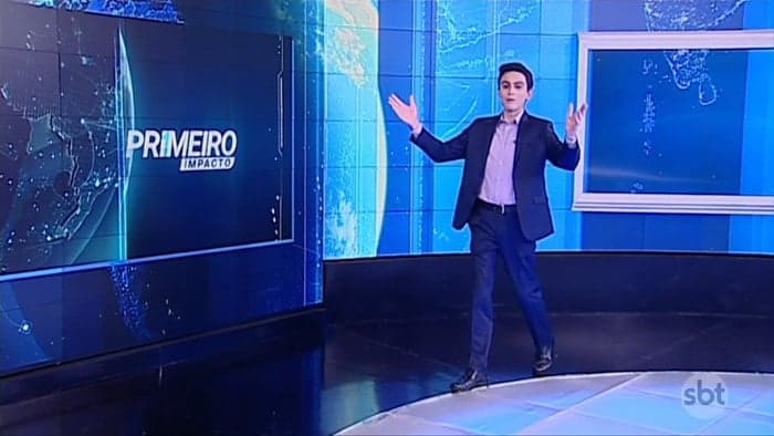 Dudu Camargo encerra o último "Primeiro Impacto" dançando "Deu Onda"
