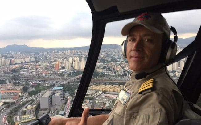 Record manda comandante Hamilton para cobrir velório coletivo em Chapecó