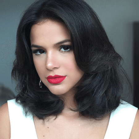 Amigo de Neymar, jogador faz piada com nudez de Bruna Marquezine no Twitter
