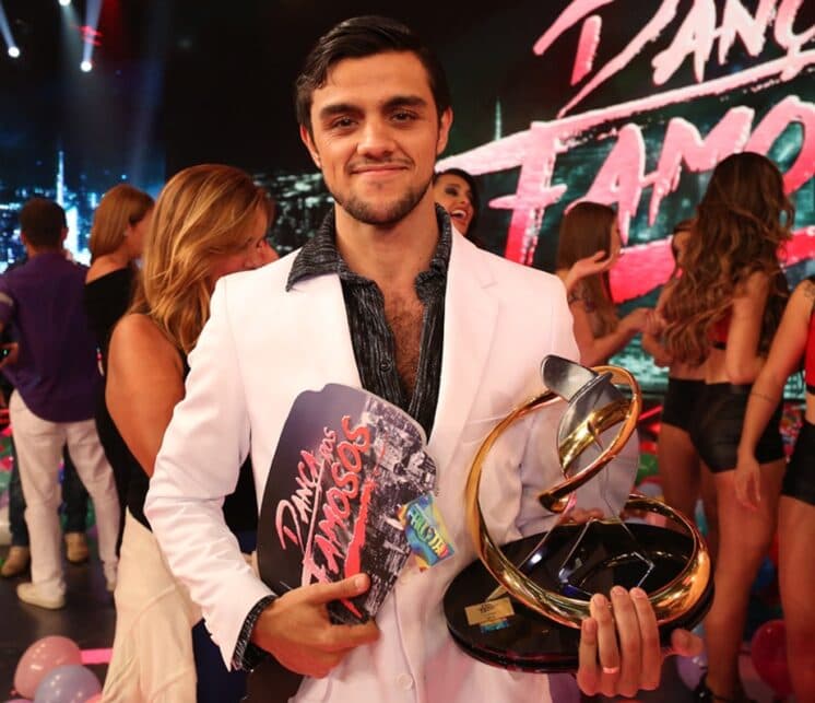 Sophia Abrahão perde "Dança dos Famosos" para Felipe Simas e internet fica inconformada