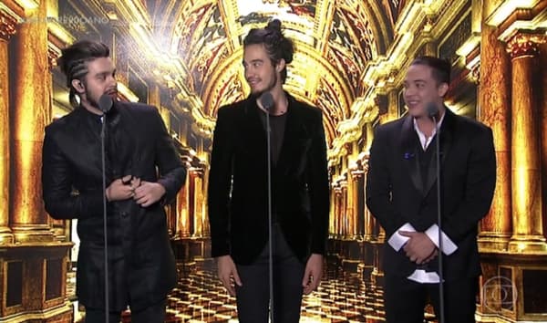 Wesley Safadão sai desolado após perder premiação na Globo