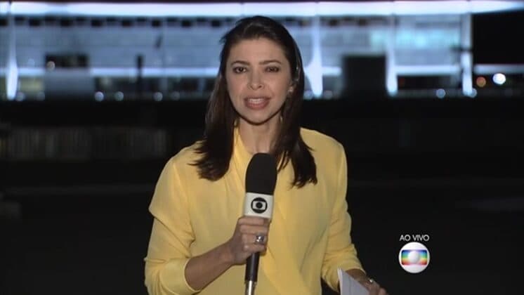 Repórter da Globo se confunde e deseja "feliz 2007" aos telespectadores