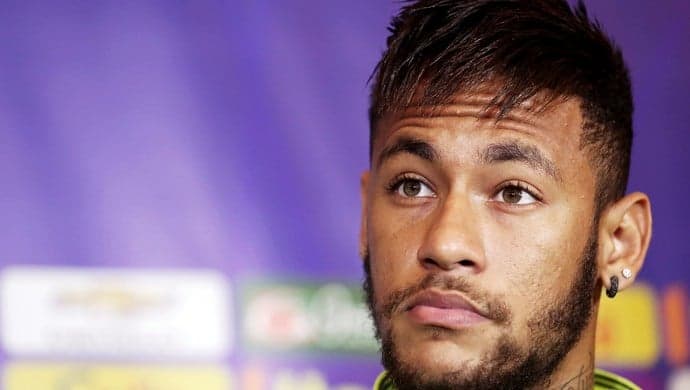 Neymar fala sobre Chris Brown ter seguido Bruna Marquezine